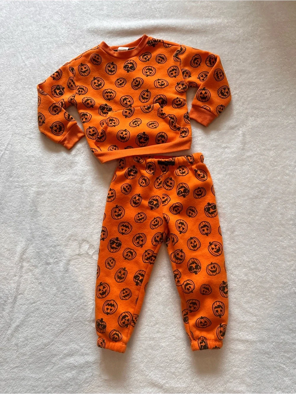 Kids Pumpkin Print Sweatshirt & Joggers Set